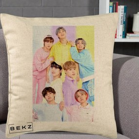 Perna Personalizata K-pop BTS Foto Grup Pastel Colorat cu 7 Membrii, 40x40 cm, Bej, Husa Detasabila, Perna Inclusa, BEKZ®