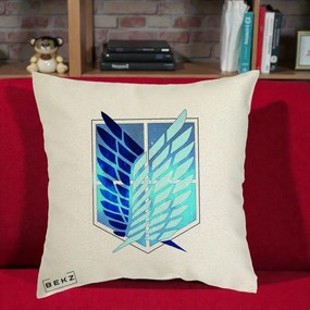 Perna Personalizata Attack on Titan Wings of Freedom, 40x40 cm, Ecru, Husa Detasabila, Perna Inclusa, BEKZ®