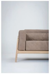 Canapea din piele bovină cu structură din lemn masiv de stejar Gazzda Fawn, 240 cm, maro deschis