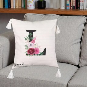 Cadou Personalizat - Perna Personalizata Monograma Florala Litera L, 40x40 cm, Bej cu Franjuri, Husa Detasabila, Perna Inclusa, BEKZ®