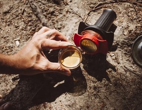 Aparat de cafea de voiaj Cafflano Kompresso