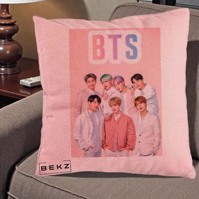 Perna Personalizata K-pop BTS Foto Grup cu BTS si Fond Roz Pastel, 40x40 cm, Roz, Husa Detasabila, Perna Inclusa, BEKZ®