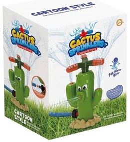 Joc cu apa in aer liber, cactus