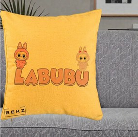 Perna Personalizata Labubu Duo Roz-Lila cu Text, 40x40 cm, Galben, Husa Detasabila, Perna Inclusa, BEKZ®