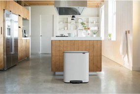 Cos de gunoi Brabantia Bo Pedal 1003182, 60 l, Inchidere usoara, Baza antiderapanta, Alb