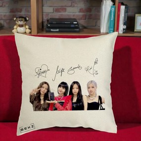 Perna Personalizata K-pop BLACKPINK Semnaturi, 40x40 cm, Ecru, Husa Detasabila, Perna Inclusa, BEKZ®