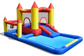 Parc acvatic gonflabil in forma de castel