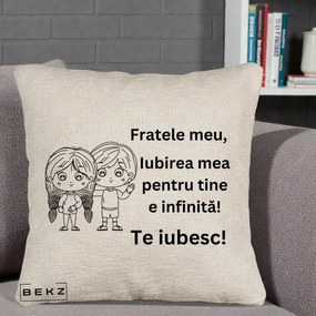 Cadou pentru Frate - Perna Personalizata Fratele Meu Te Iubesc Copii Anime Line Art Negru, 40x40 cm, Bej Canapea, Husa Detasabila, Perna Inclusa, BEKZ®