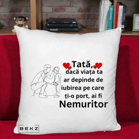 Cadou pentru Tata - Perna Personalizata Tata Nemuritor cu Inimi Rosii, 40x40 cm, Alb Pufos, Husa Detasabila, Perna Inclusa, BEKZ®