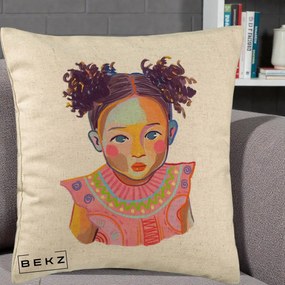 Perna Decorativa Fetita Vesela Portret Colorat, 40x40 cm, Bej, Husa Detasabila, Perna Inclusa, BEKZ®