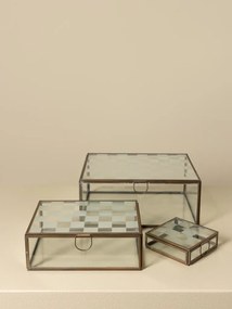 Set 3 cutii decorative din sticlă transparentă și metal auriu, capac cu balama și model în carouri mate, mâner inel, finisaj antichizat, 11 x 25 x 20