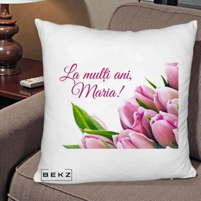 Cadou de Onomastica - Perna Personalizata La Multi Ani Maria Lalele, 40x40 cm, Alb Pufos, Husa Detasabila, Perna Inclusa, BEKZ®