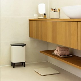 Cos de gunoi Brabantia Bo Small Hi 1010461, 7 l, Deschidere lina si silentioasa, Baza antiderapanta, bej