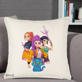 Perna Personalizata K-pop HUNTRX Trio cu Pisica si Cristale, 40x40 cm, Crem Reliefat, Husa Detasabila, Perna Inclusa, BEKZ®