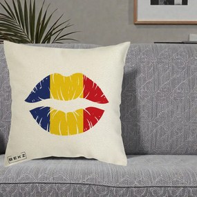 Perna Personalizata Buze Tricolor Romania, 40x40 cm, Ecru, Husa Detasabila, Perna Inclusa, BEKZ®