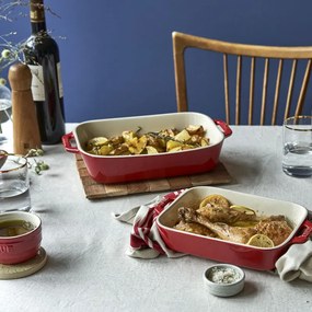 Set de 3 tavi ceramice pentru copt Staub 40508-171-0, de la -20°C pana la 300°C, Acoperire emailata, Rosu