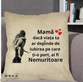 Cadou pentru Mama - Perna Personalizata Mama Nemuritoare Gravura Vintage, 40x40 cm, Crem, Husa Detasabila, Perna Inclusa, BEKZ®