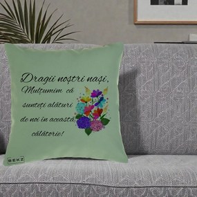 Cadou pentru Nasi - Perna Personalizata Dragii Nostri Nasi Multumim cu Flori Multicolore, 40x40 cm, Verde, Husa Detasabila, Perna Inclusa, BEKZ®