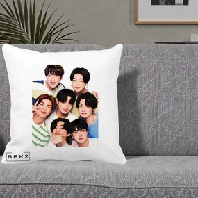 Perna Personalizata K-pop BTS Bangtan Boys Portret Grup Fanart, 40x40 cm, Alba Mata, Husa Detasabila, Perna Inclusa, BEKZ®