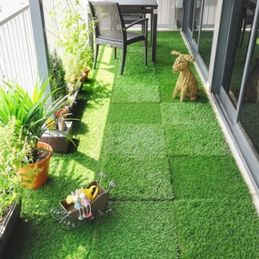 Outsunny Gazon sintetic din 22 piese Covor gazon artificial 30x30 cm cu înălțimea ierbii 25 mm drenaj automat verde | Aosom Romania