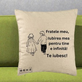 Cadou pentru Frate - Perna Personalizata Fratele Meu Te Iubesc Copii Tinand Maini Varianta 2, 40x40 cm, Bej, Husa Detasabila, Perna Inclusa, BEKZ®