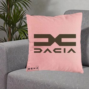 Perna Personalizata cu emblema Dacia, 40x40 cm, Roz, Husa Detasabila, Perna Inclusa, BEKZ®