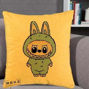 Perna Personalizata Labubu Albastru-Gri Solo, 40x40 cm, Galben, Husa Detasabila, Perna Inclusa, BEKZ®
