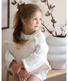 Pernă decorativă pentru copii crem cu tapițerie din țesătură bouclé Star – Wigiwama