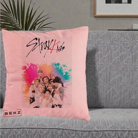 Perna Personalizata K-pop Stray Kids cu Splash Multicolor, 40x40 cm, Roz, Husa Detasabila, Perna Inclusa, BEKZ®