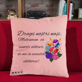 Cadou pentru Nasi - Perna Personalizata Dragii Nostri Nasi Multumim cu Flori Multicolore, 40x40 cm, Roz, Husa Detasabila, Perna Inclusa, BEKZ®