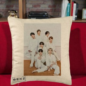 Perna Personalizata K-pop BTS Foto Grup All-White Elegant, 40x40 cm, Bej, Husa Detasabila, Perna Inclusa, BEKZ®