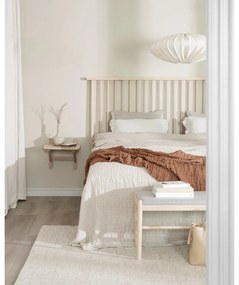 Noptieră în culoare naturală cu rafturi cu aspect de lemn de stejar Camrose - Rowico