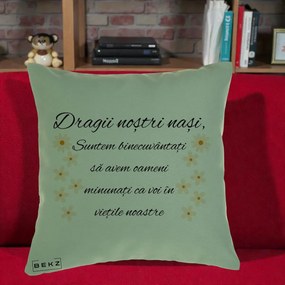 Cadou pentru Nasi - Perna Personalizata Dragii Nostri Nasi Suntem Binecuvantati cu Floricele, 40x40 cm, Verde, Husa Detasabila, Perna Inclusa, BEKZ®