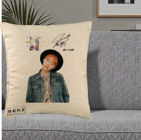 Perna Personalizata K-pop BTS Suga par Portocaliu Palarie Autograf, 40x40 cm, Bej, Husa Detasabila, Perna Inclusa, BEKZ®
