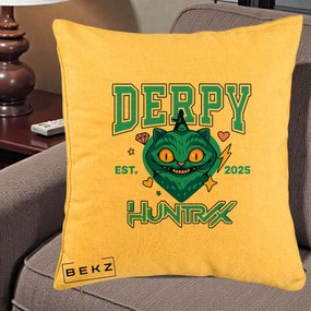 Perna Personalizata K-pop HUNTRX Derpy Pisica Albastra, 40x40 cm, Galben, Husa Detasabila, Perna Inclusa, BEKZ®