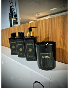 Lumânare parfumată Sabaya cu lemn de santal, 175 g