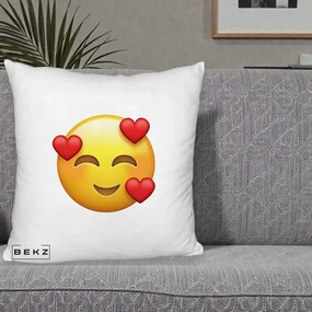 Perna Decorativa Emoji cu 3 Inimi, 40x40 cm, Alb Pufos, Husa Detasabila, Perna Inclusa, BEKZ®