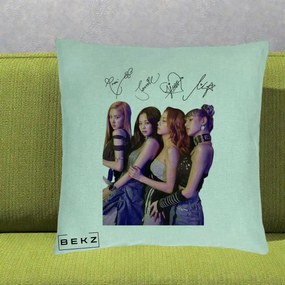 Perna Personalizata K-pop BLACKPINK Fotografie Grup Autografe Deasupra, 40x40 cm, Verde Menta, Husa Detasabila, Perna Inclusa, BEKZ®