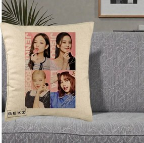 Perna Personalizata K-pop BLACKPINK Colaj 4 Portrete cu Semnature, 40x40 cm, Bej, Husa Detasabila, Perna Inclusa, BEKZ®