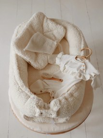 Suport de dormit Babynest Premium din tesatura bucle Crem, Teddy by BabyLy, 80x50 cm
