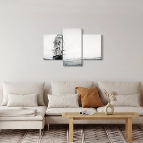 Tablou - O navă care navighează pe ocean (90x60 cm)
