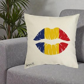 Perna Personalizata Buze Tricolor Romania, 40x40 cm, Ecru, Husa Detasabila, Perna Inclusa, BEKZ®