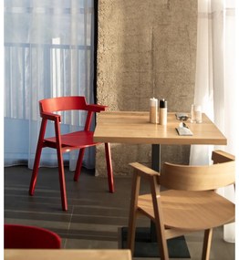 Scaun de dining roșu cu cotiere din lemn de stejar Flip – Gazzda