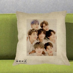 Perna Personalizata K-pop BTS Foto Grup Fete Albe, 40x40 cm, Crem, Husa Detasabila, Perna Inclusa, BEKZ®