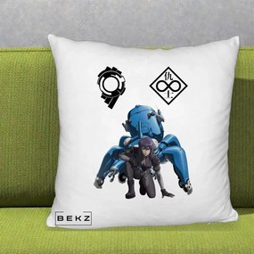 Perna Personalizata Ghost in the Shell Motoko si Tachikoma, 40x40 cm, Alb Pufos, Husa Detasabila, Perna Inclusa, BEKZ®