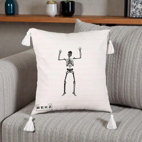 Perna Decorativa Halloween Schelet Dansator, 40x40 cm, Bej cu Franjuri, Husa Detasabila, Perna Inclusa, BEKZ®