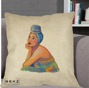 Perna Decorativa Portret Femeie Contemplativa, 40x40 cm, Crem, Husa Detasabila, Perna Inclusa, BEKZ®