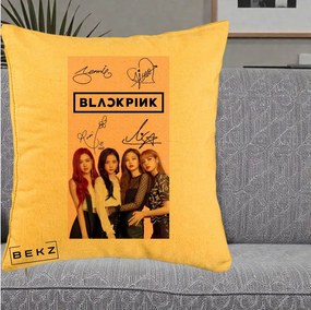 Perna Personalizata K-pop BLACKPINK Semnaturi si Foto, 40x40 cm, Galben, Husa Detasabila, Perna Inclusa, BEKZ®