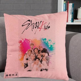 Perna Personalizata K-pop Stray Kids cu Splash Multicolor, 40x40 cm, Roz, Husa Detasabila, Perna Inclusa, BEKZ®