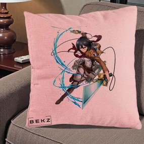 Perna Personalizata Attack on Titan Mikasa Ackerman Lupta, 40x40 cm, Roz, Husa Detasabila, Perna Inclusa, BEKZ®